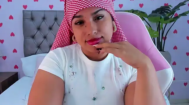 hurrem had online show from 12/30/24, 01:58