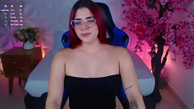 Snapshot of lizowenn_ chatting on 10/29/25, 07:26 lizowenn online show from 10/29/25, 07:26