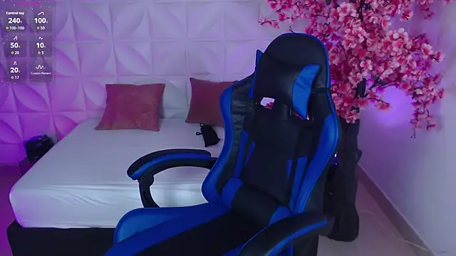 lizowenn  online show from 06/05/26, 07:41