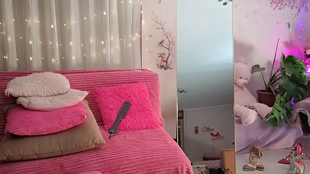 peachgirlmartyna online show from 05/17/26, 02:02