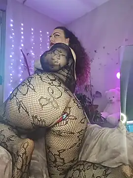 peachgirlmartyna online show from 06/16/26, 02:19