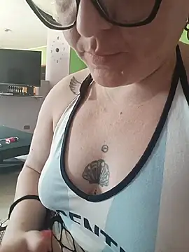 peachgirlmartyna online show from 07/18/26, 01:26