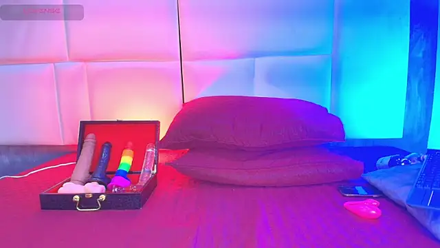 Danna-Wright online show from 10/27/25, 07:45