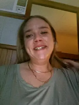 Snapshot of Off_the_Lesh chatting on 11/07/25, 03:34 Off the Lesh online show from 11/07/25, 03:34