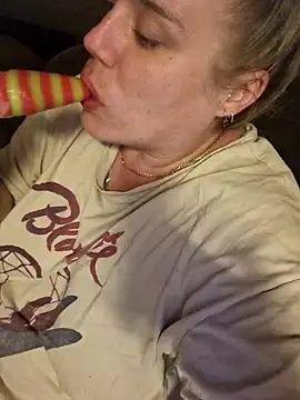 Snapshot of Off_the_Lesh chatting on 11/09/25, 01:53 Off the Lesh online show from 11/09/25, 01:53