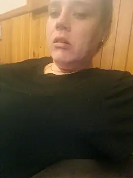 Snapshot of Off_the_Lesh chatting on 11/18/25, 12:53 Off the Lesh online show from 11/18/25, 12:53