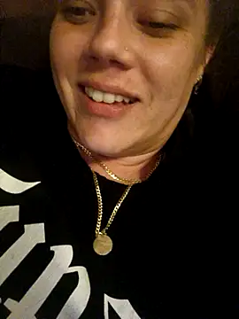 Snapshot of Off_the_Lesh chatting on 11/30/25, 11:47 Off the Lesh online show from 11/30/25, 11:47