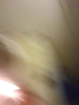 Snapshot of Off_the_Lesh chatting on 12/02/25, 02:34 Off the Lesh online show from 12/02/25, 02:34