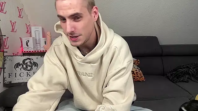 Cookieboy88 online show from 10/20/25, 04:51