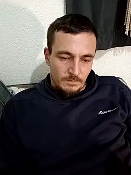 Snapshot of mayk18cm chatting on 12/13/25, 09:53 mayk18cm online show from 12/13/25, 09:53