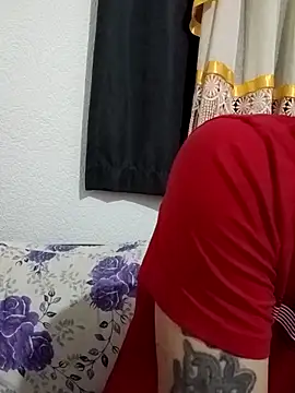 Snapshot of mayk18cm chatting on 12/18/25, 12:38 mayk18cm online show from 12/18/25, 12:38