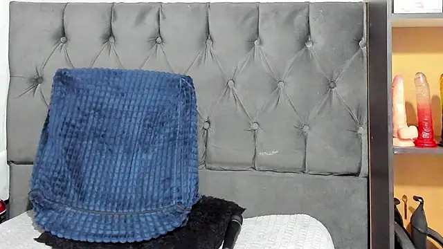 amberr34 online show from 02/13/25, 11:17