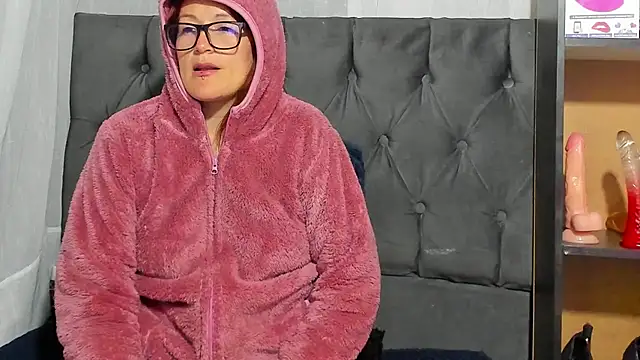 amberr34 online show from 02/23/25, 06:49