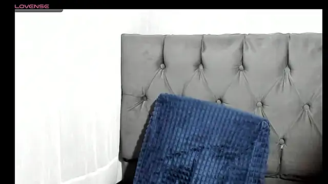 amberr34 online show from 03/15/25, 04:54