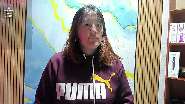 amberr34 online show from 06/04/26, 08:20