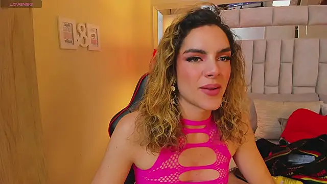 mariiahneedles online show from 01/23/25, 01:19