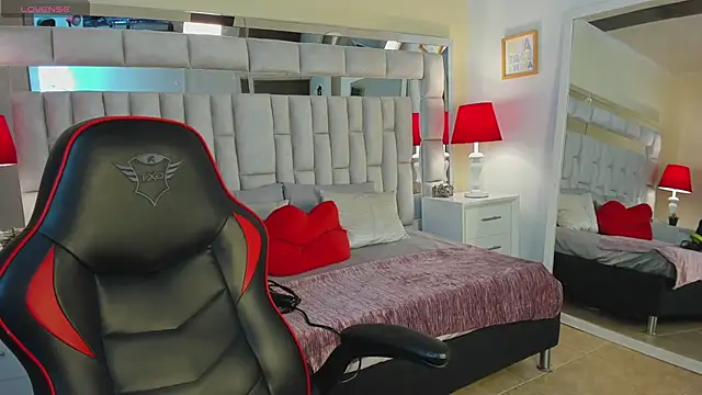 mariiahneedles online show from 01/23/25, 11:58