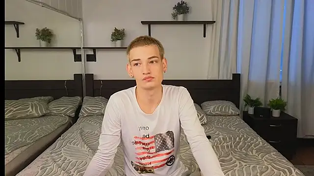 Snapshot of Nick_Win chatting on 09/27/25, 09:47 Nick Win online show from 09/27/25, 09:47