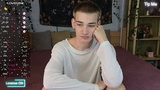 Snapshot of Nick_Win chatting on 10/11/25, 02:48 Nick Win online show from 10/11/25, 02:48