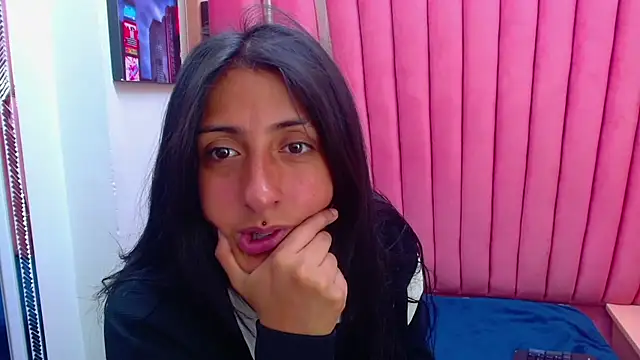 Snapshot of Cameron_cutte chatting on 02/08/25, 03:08 Cameron cutte online show from 02/08/25, 03:08