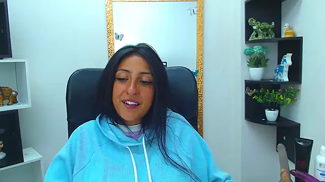 Snapshot of Cameron_cutte chatting on 02/12/25, 08:49 Cameron cutte online show from 02/12/25, 08:49