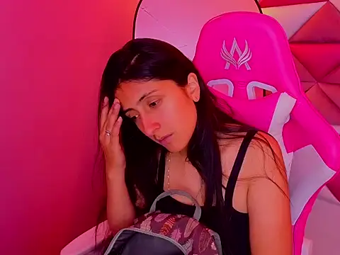 Snapshot of Cameron_cutte chatting on 10/11/25, 03:06 Cameron cutte online show from 10/11/25, 03:06