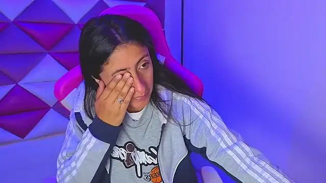 Cameron cutte online show from 11/16/25, 03:23