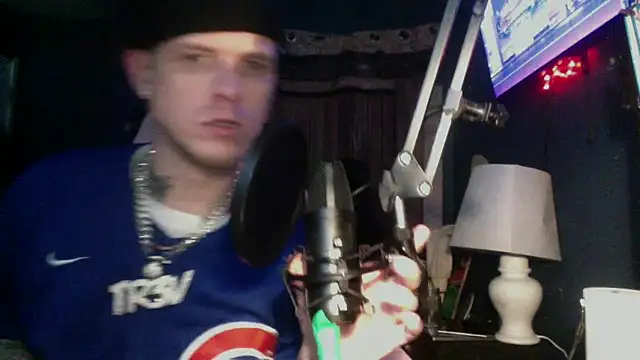 Snapshot of traejddd chatting on 06/08/26, 07:03 traejddd online show from 06/08/26, 07:03