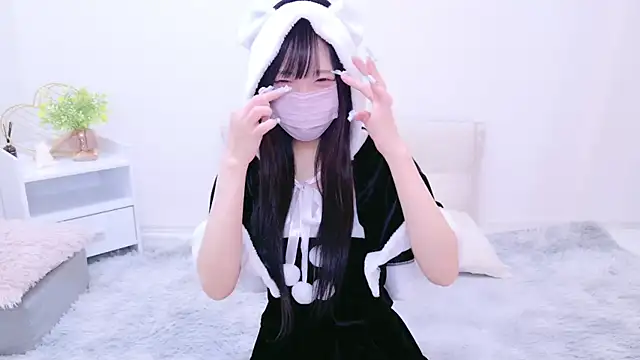 Snapshot of Suzu_ch_xx chatting on 12/26/24, 09:37 Suzu ch xx online show from 12/26/24, 09:37