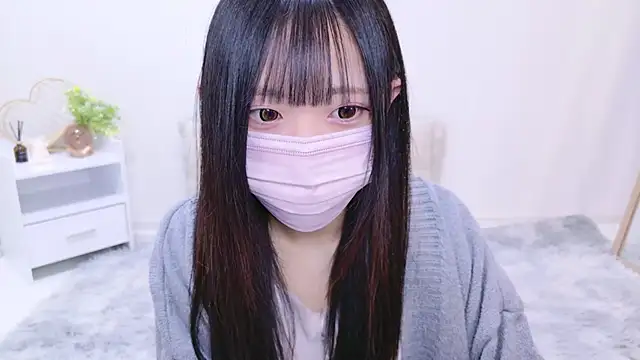 Snapshot of Suzu_ch_xx chatting on 01/28/25, 01:27 Suzu ch xx online show from 01/28/25, 01:27