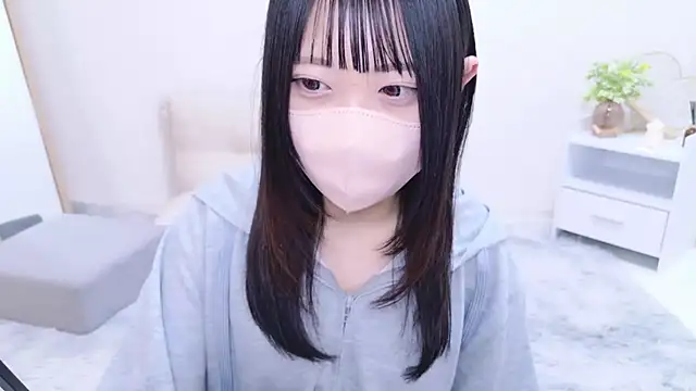 Snapshot of Suzu_ch_xx chatting on 03/07/25, 04:55 Suzu ch xx online show from 03/07/25, 04:55