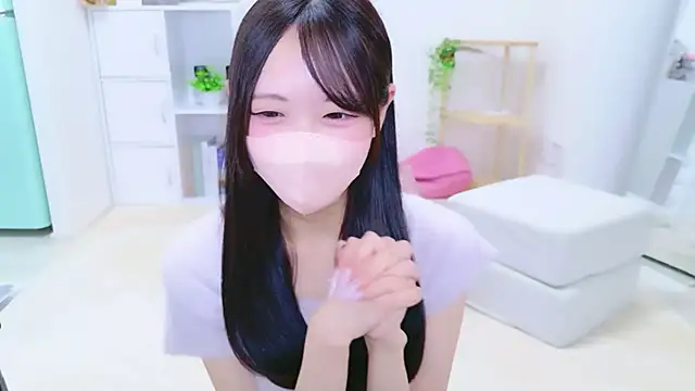 Suzu ch xx online show from 06/07/26, 04:00