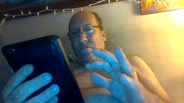 hornyrich69 online show from 02/24/26, 07:06
