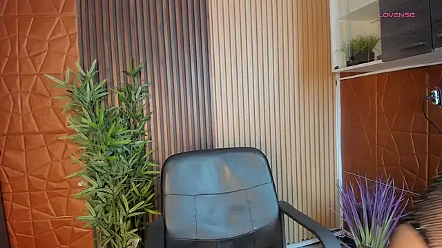 Snapshot of Emmaa_Robertss chatting on 03/03/25, 11:00 Emmaa Robertss online show from 03/03/25, 11:00