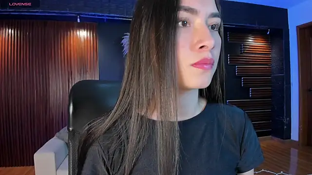 Emmaa Robertss online show from 10/16/25, 01:34