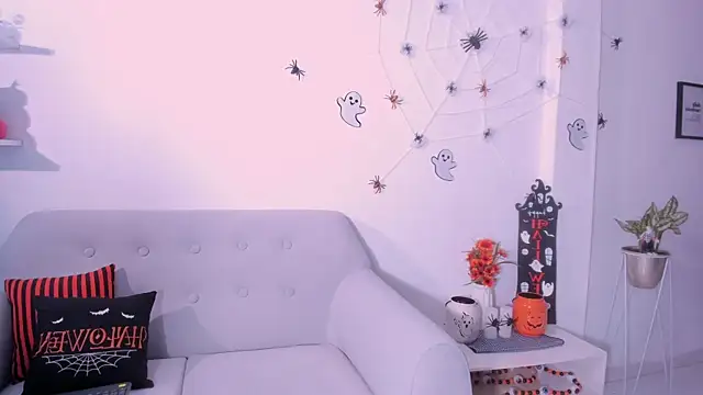 DannaHyde online show from 10/13/25, 06:08