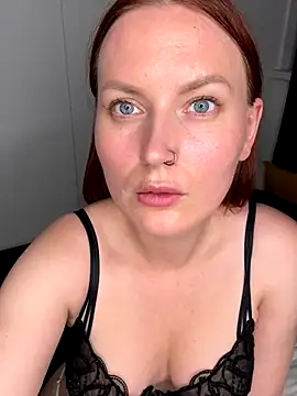 EmmaWarren online show from 10/19/25, 05:02