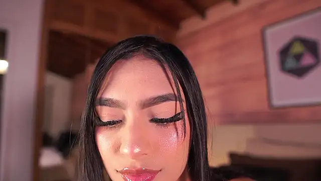 Snapshot of IzzyWild chatting on 11/27/25, 10:17 IzzyWild online show from 11/27/25, 10:17