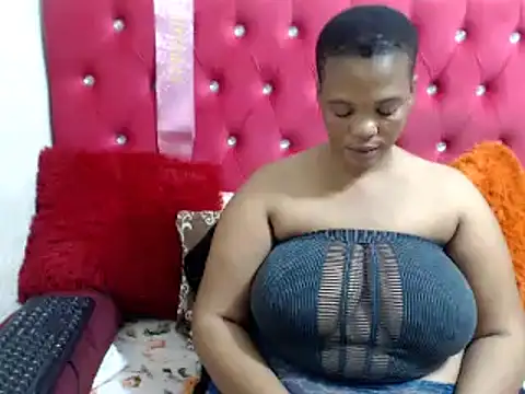 FreakyAngel3X online show from 01/19/25, 06:00