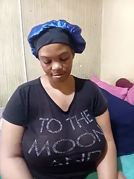 Snapshot of FreakyAngel3X chatting on 11/10/25, 08:24 FreakyAngel3X online show from 11/10/25, 08:24