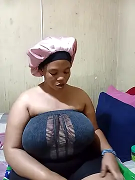 Snapshot of FreakyAngel3X chatting on 12/15/25, 03:49 FreakyAngel3X online show from 12/15/25, 03:49