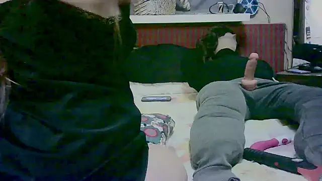 Snapshot of mybodyarg chatting on 11/03/25, 02:13 mybodyarg online show from 11/03/25, 02:13