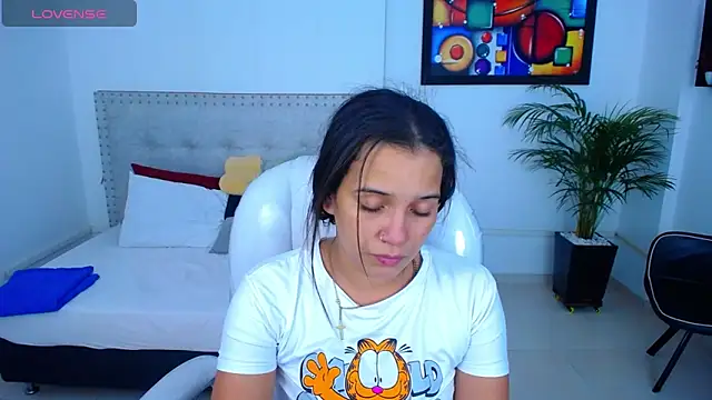 Snapshot of Chiqui_milk_ chatting on 01/13/25, 06:27 Chiqui milk  online show from 01/13/25, 06:27