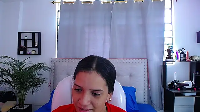 Snapshot of Chiqui_milk_ chatting on 03/20/25, 07:14 Chiqui milk  online show from 03/20/25, 07:14
