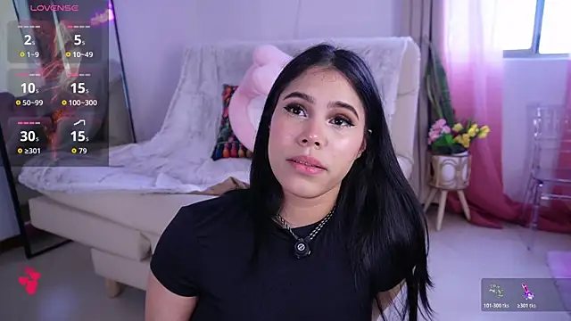 Snapshot of Natasha__Sccott chatting on 11/06/25, 06:20 Natasha Sccott online show from 11/06/25, 06:20