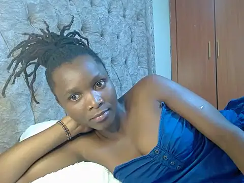 Snapshot of Naughty_Girl17 chatting on 02/07/25, 07:59 Naughty Girl17 online show from 02/07/25, 07:59