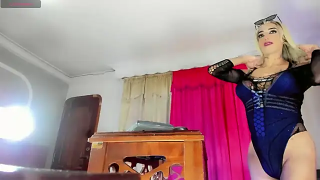 Snapshot of Jimena_Grey chatting on 09/21/25, 05:20 Jimena Grey online show from 09/21/25, 05:20