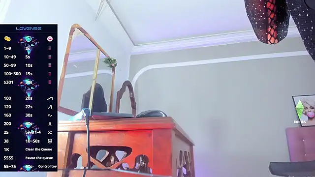 Snapshot of Jimena_Grey chatting on 10/17/25, 07:49 Jimena Grey online show from 10/17/25, 07:49