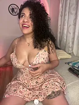Snapshot of miss_grace_01 chatting on 02/07/25, 08:22 miss grace 01 online show from 02/07/25, 08:22