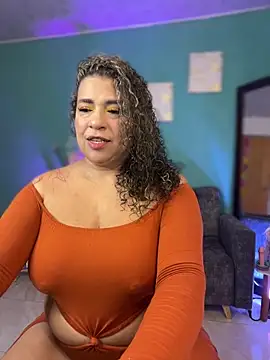 Snapshot of miss_grace_01 chatting on 05/19/26, 03:02 miss grace 01 online show from 05/19/26, 03:02